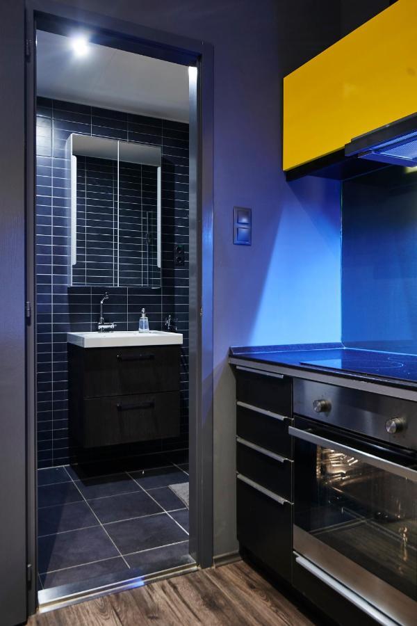 Central Location Yellow-Black Apartment 布达佩斯 外观 照片
